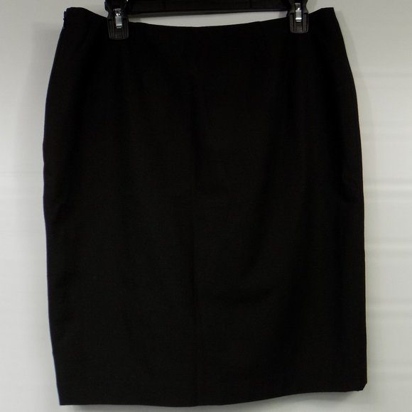 Michael Kors Black Mini-Skirt Size 8P - Picture 3 of 7